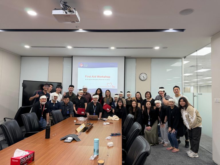 Participants attending SERA's First Aid Awareness Workshop